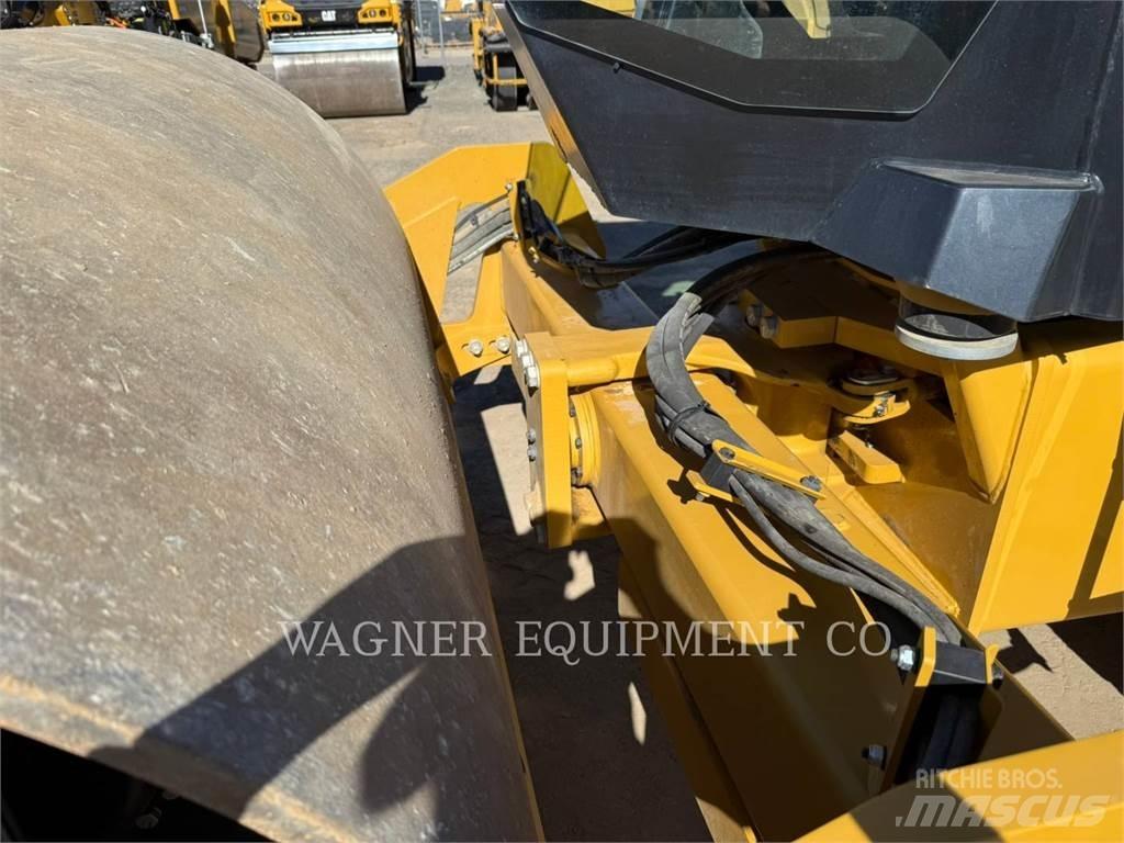 CAT CS12GC Soil Compactors