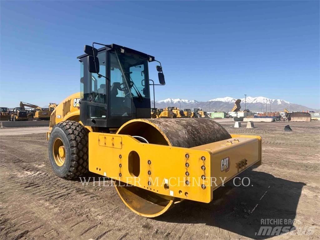 CAT CS16 Single drum rollers