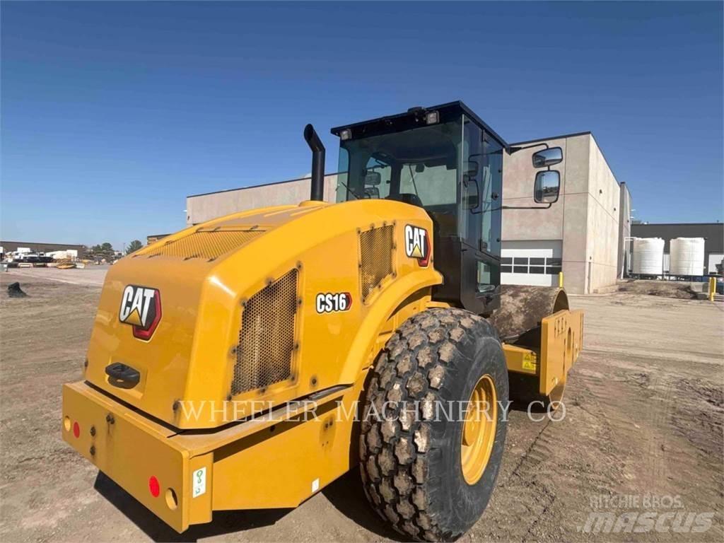 CAT CS16 Single drum rollers