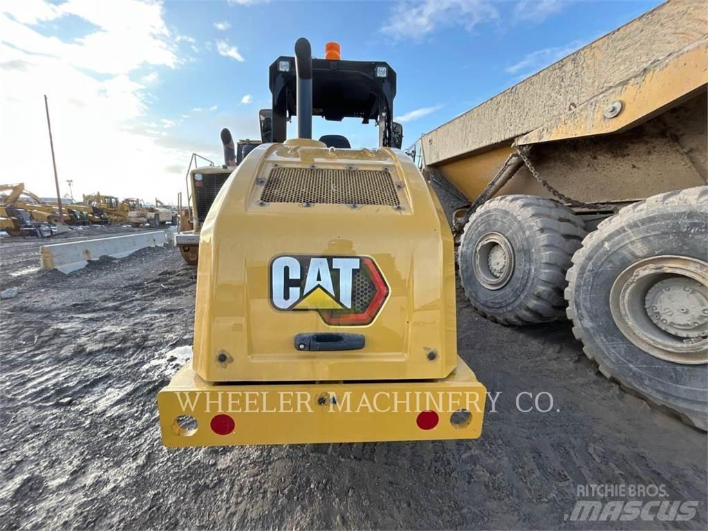 CAT CS44B Single drum rollers