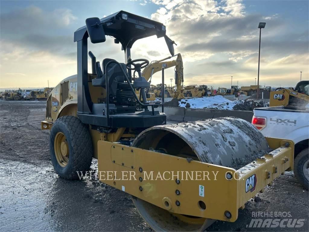 CAT CS44B Single drum rollers