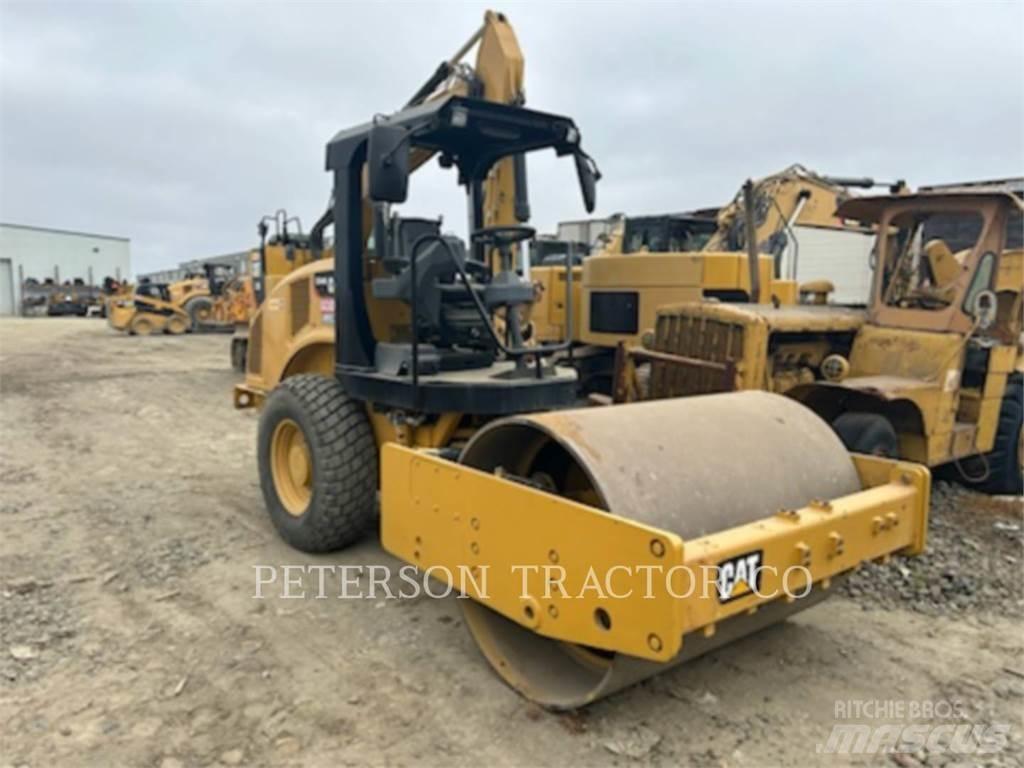 CAT CS44B Asphalt pavers