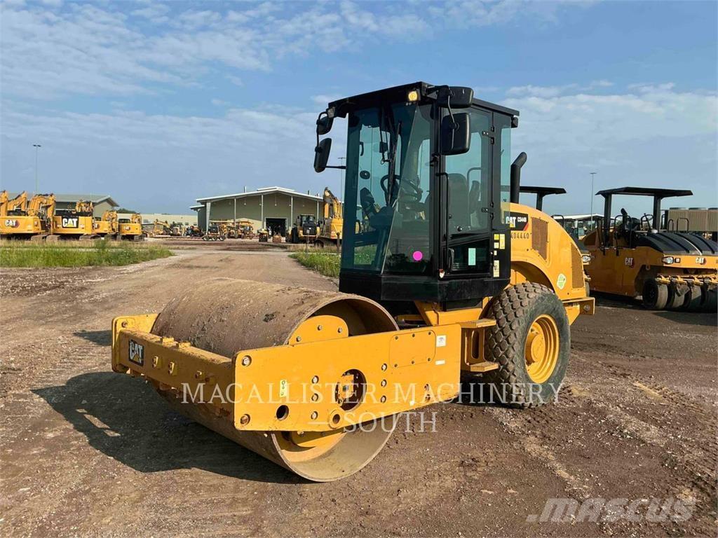 CAT CS44B Single drum rollers