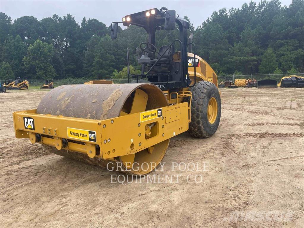 CAT CS56B Single drum rollers