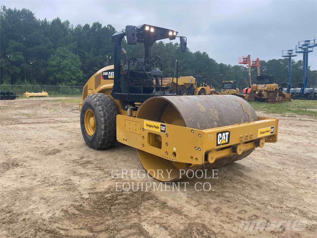 CAT CS56B Single drum rollers