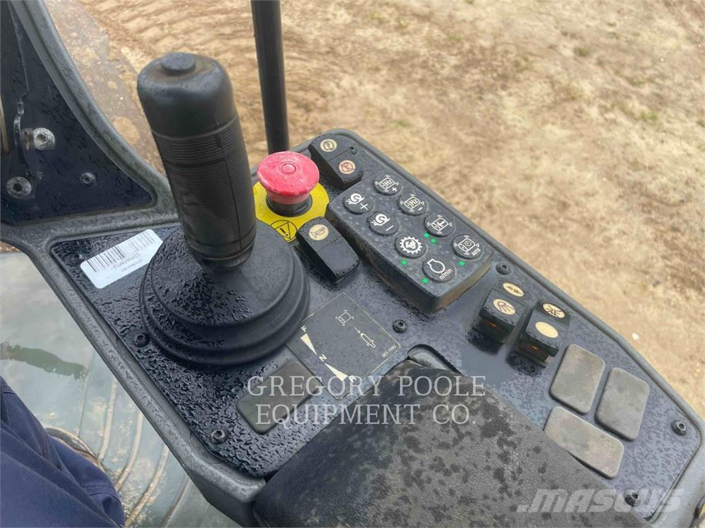 CAT CS56B Single drum rollers