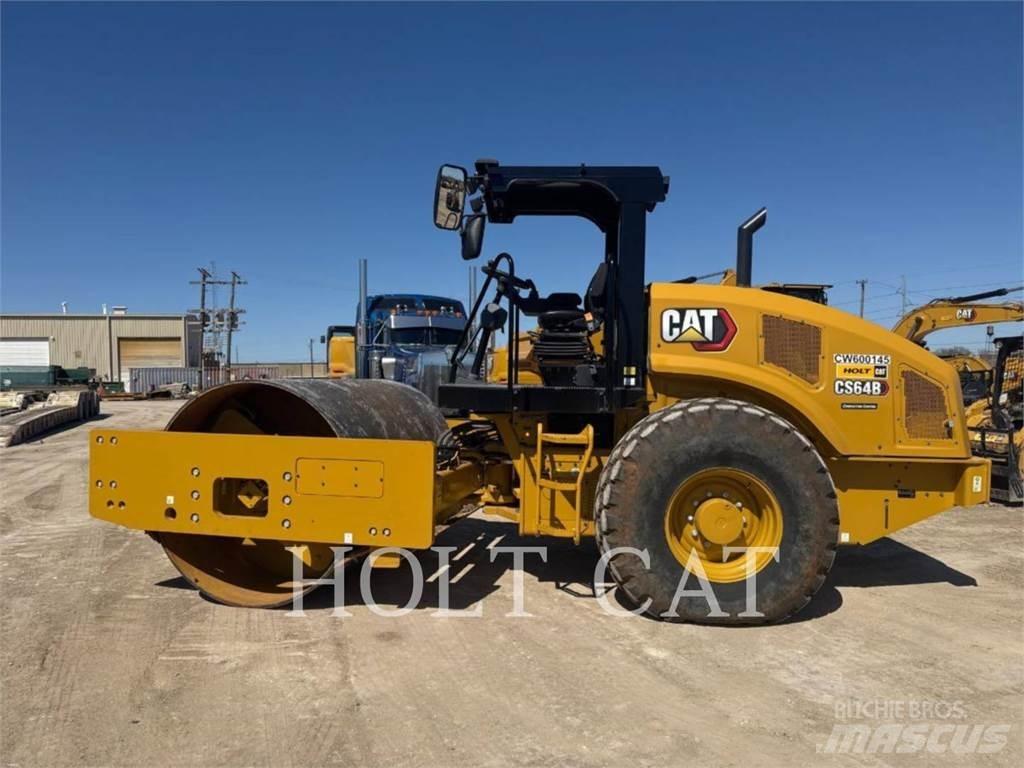 CAT CS64B Single drum rollers