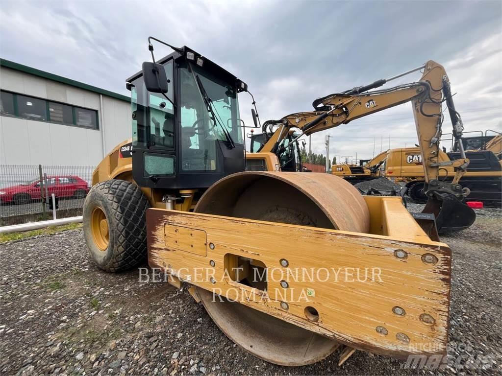CAT CS64B Single drum rollers