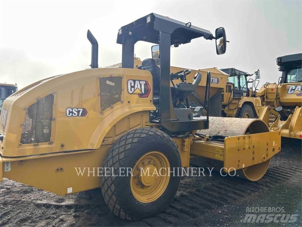 CAT CS7 Single drum rollers