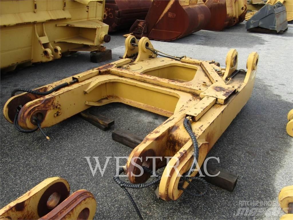 CAT D10T Rippers