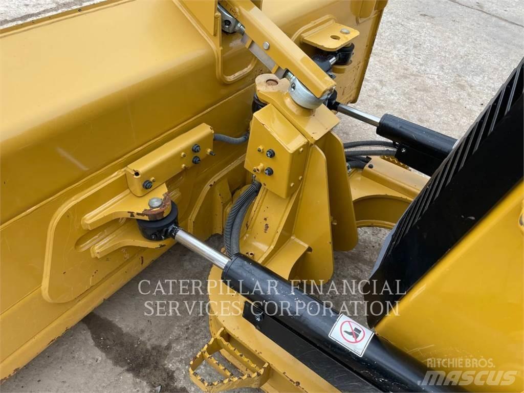 CAT D3 Crawler dozers
