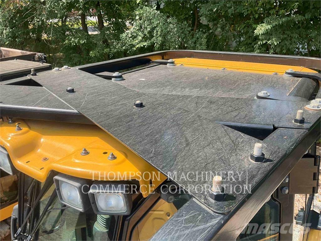 CAT D3-12 Crawler dozers