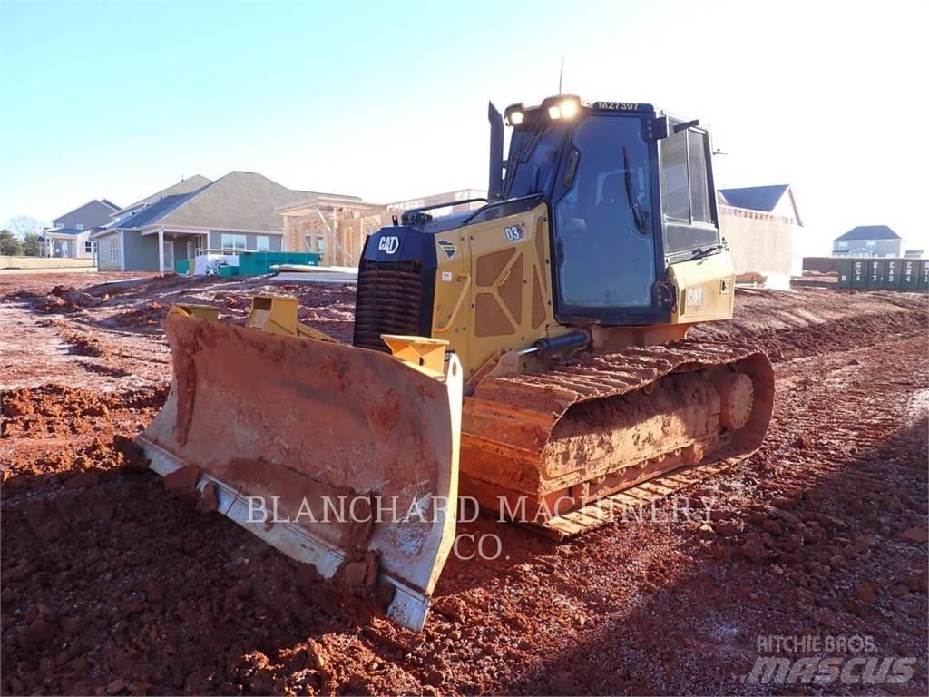 CAT D3-12LGP Crawler dozers