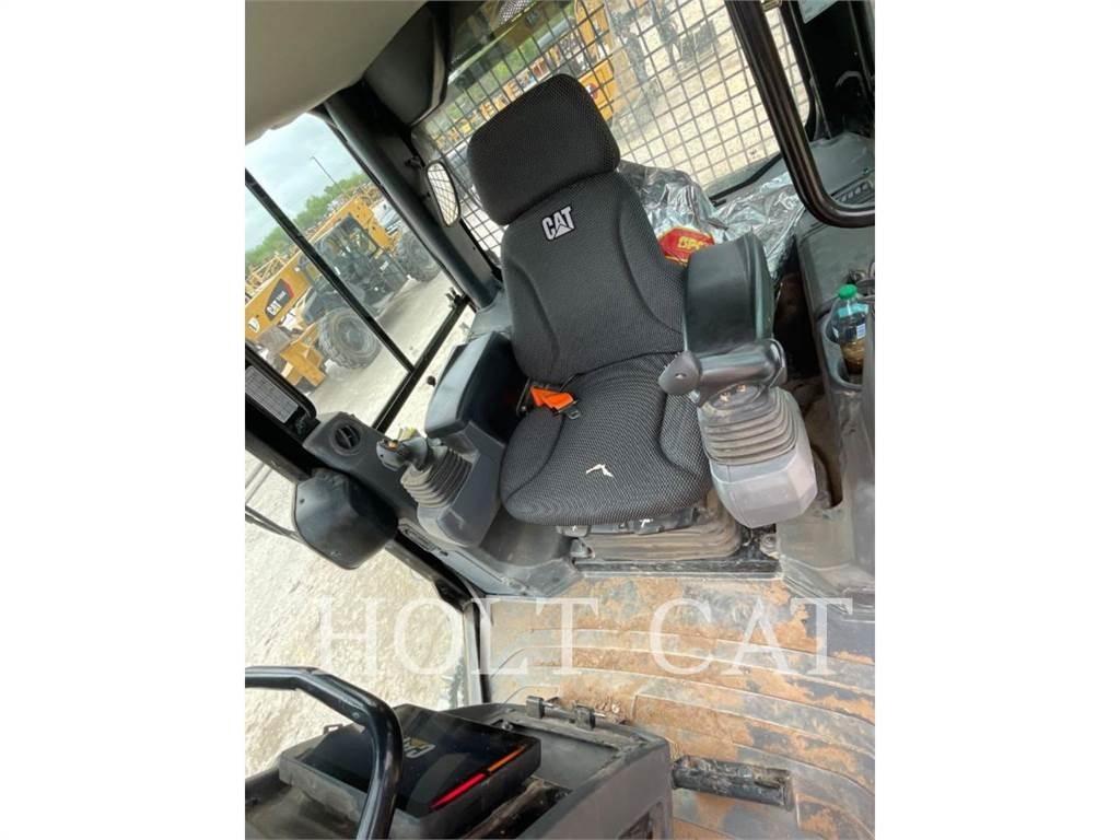CAT D3 CAB Crawler dozers