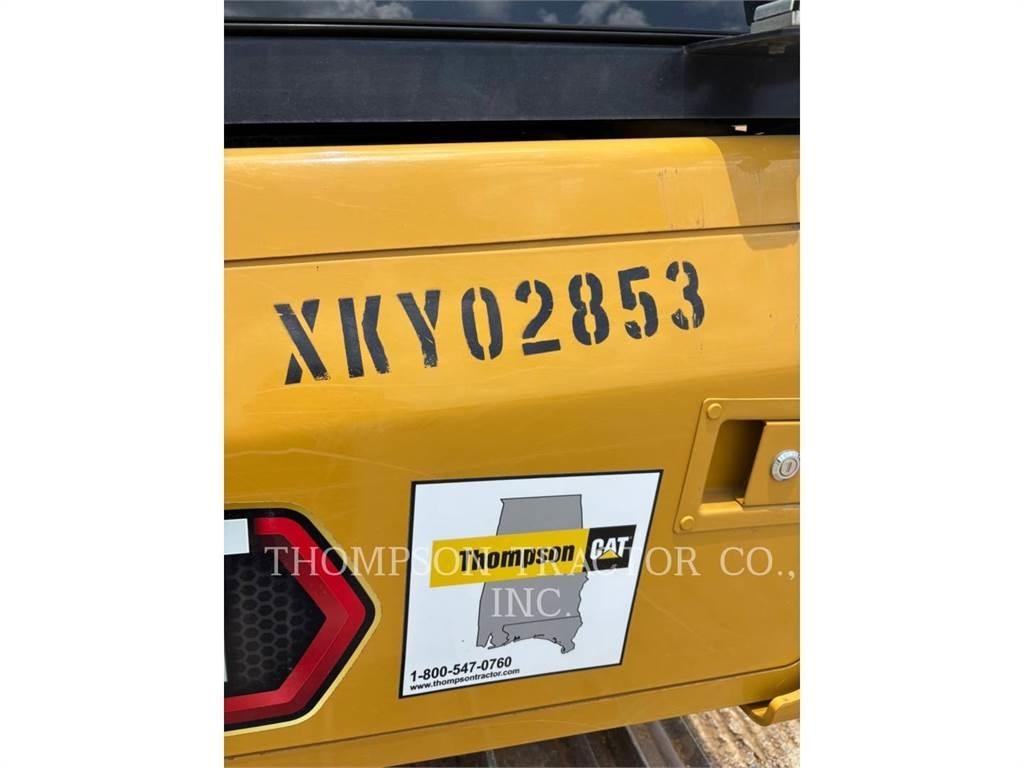 CAT D3LGP Crawler dozers