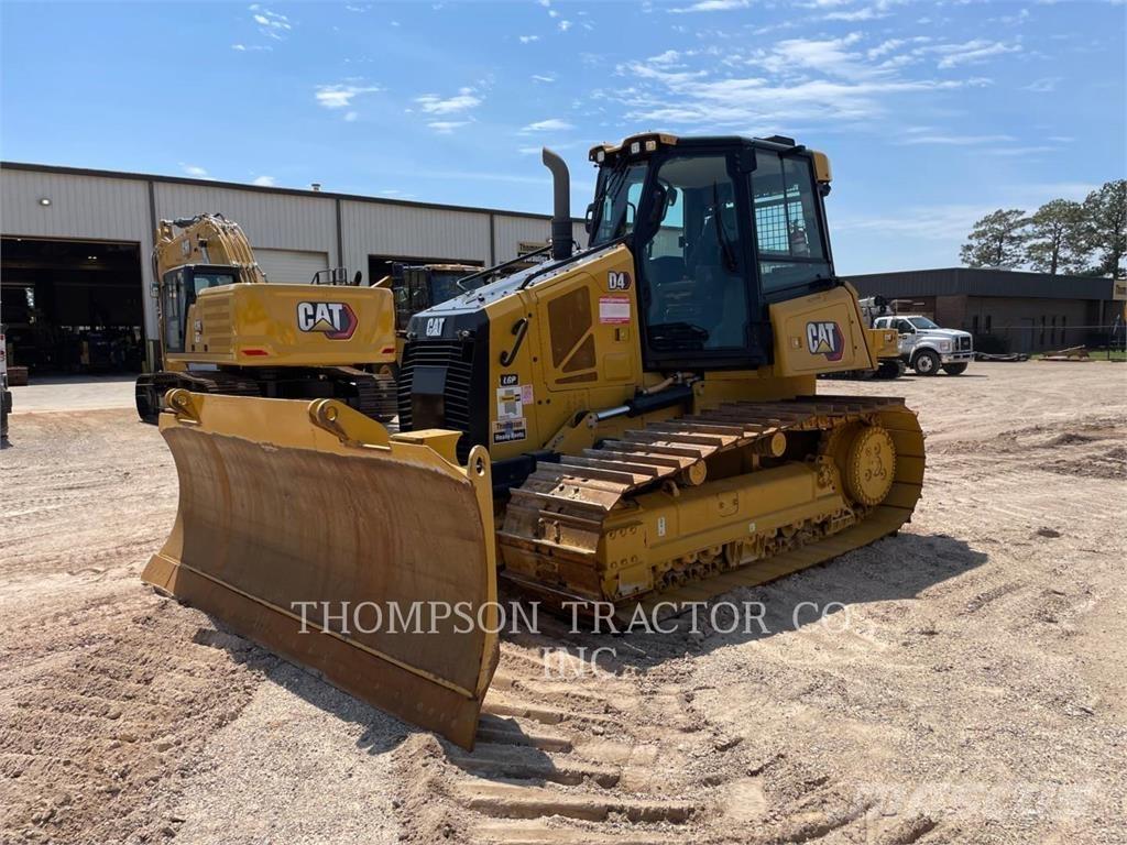 CAT D4 Crawler dozers