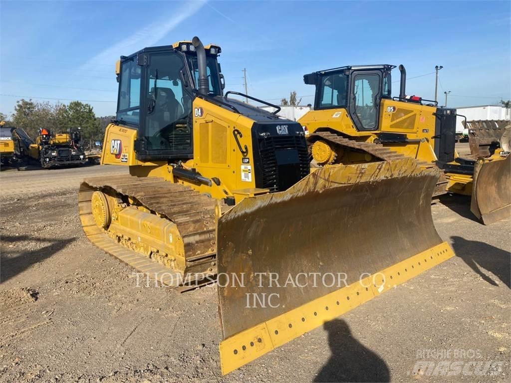 CAT D4 Crawler dozers
