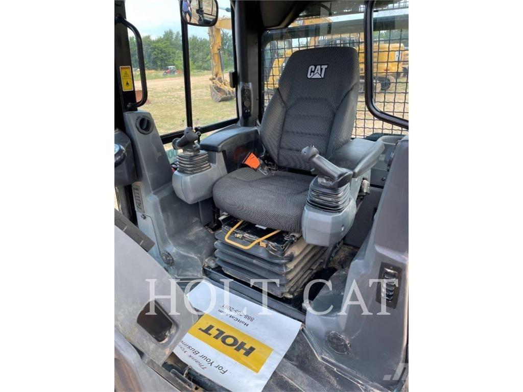 CAT D4 CAB Crawler dozers