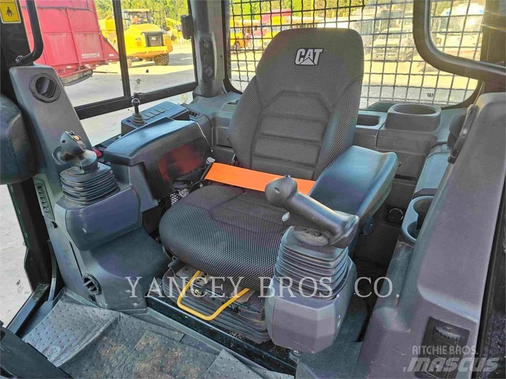 CAT D4 XL Crawler dozers