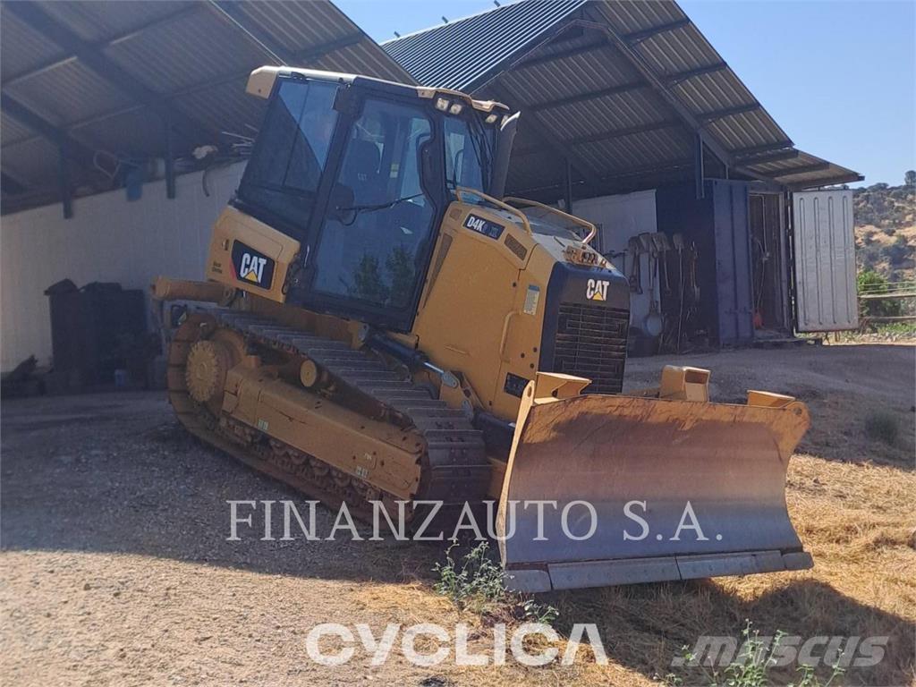 CAT D4K2 Crawler dozers