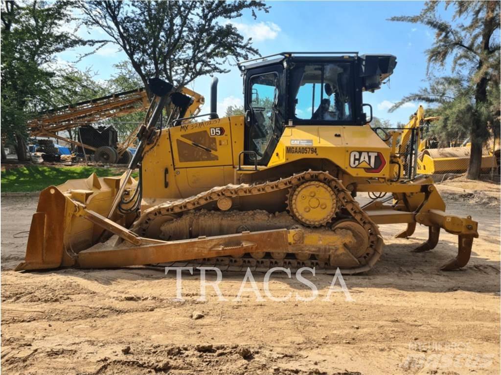 CAT D5 Crawler dozers