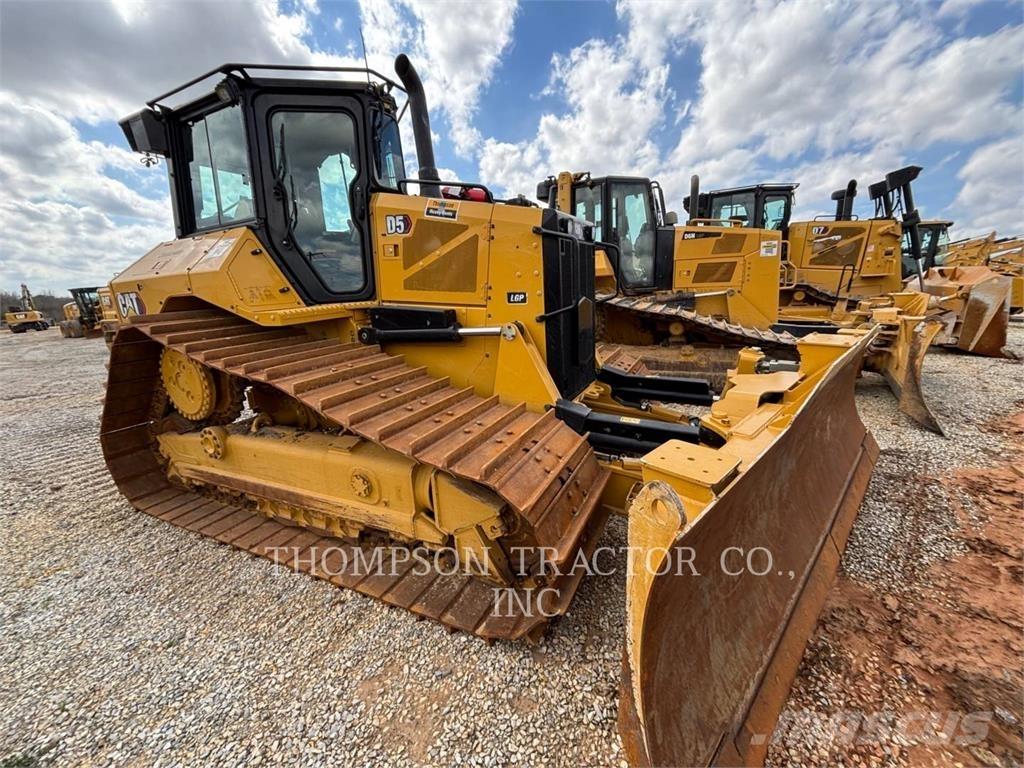 CAT D5 Crawler dozers