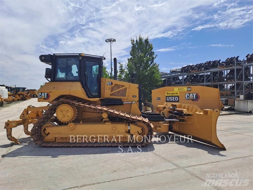 CAT D5 Crawler dozers