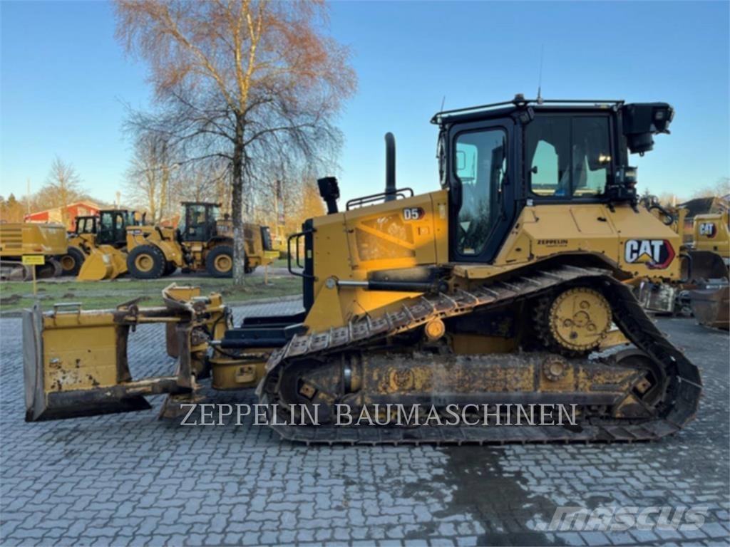 CAT D5 Crawler dozers