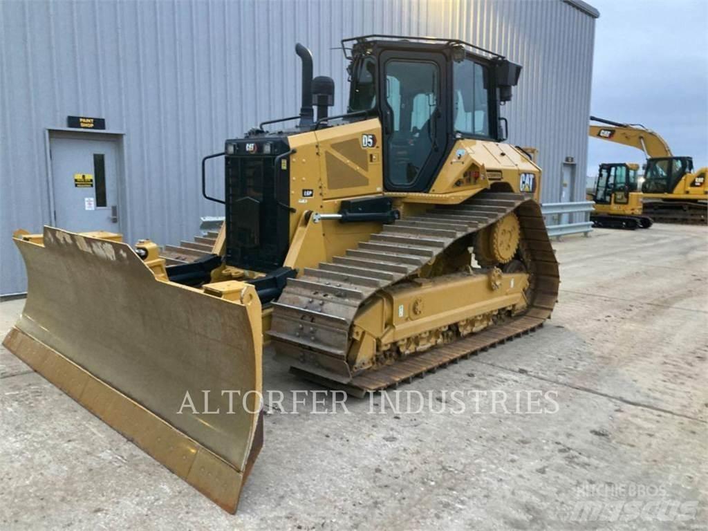 CAT D5-17VPLGP Crawler dozers
