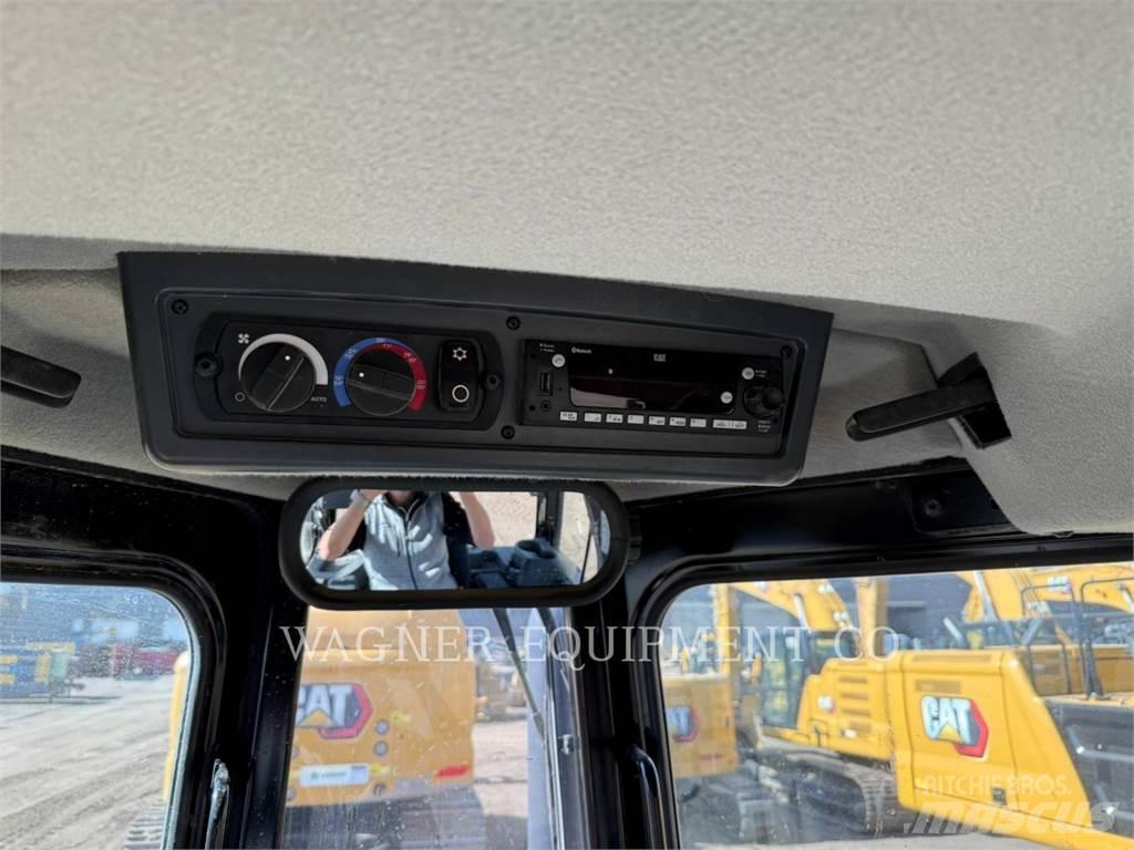 CAT D5 VP Crawler dozers