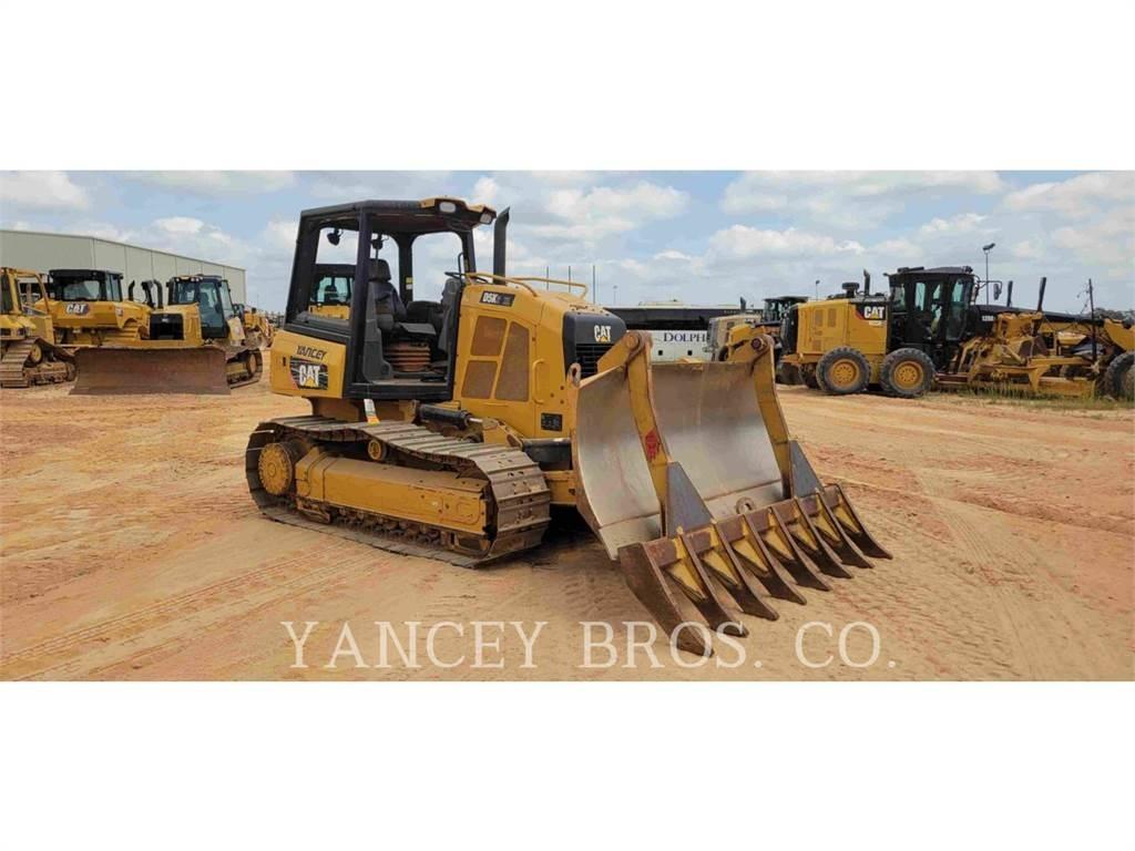 CAT D5K2 XL Crawler dozers
