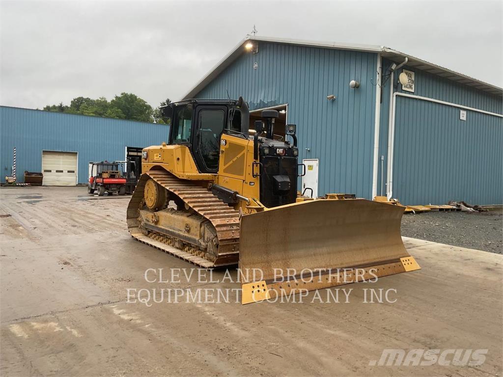 CAT D6 Crawler dozers