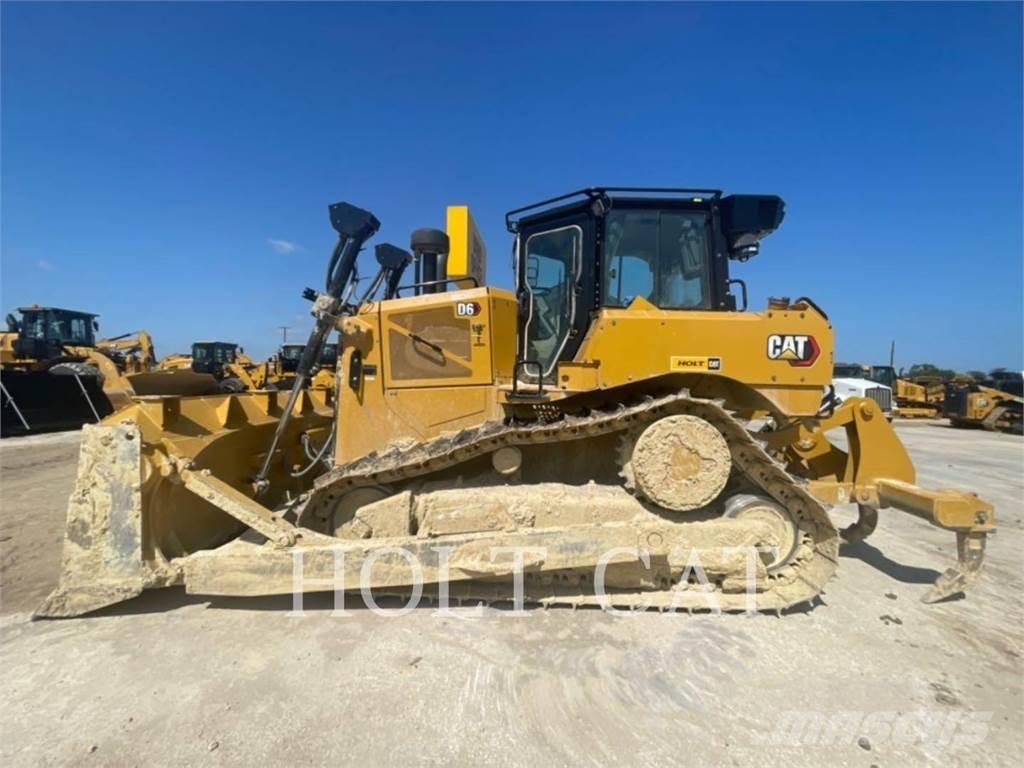 CAT D6 Crawler dozers