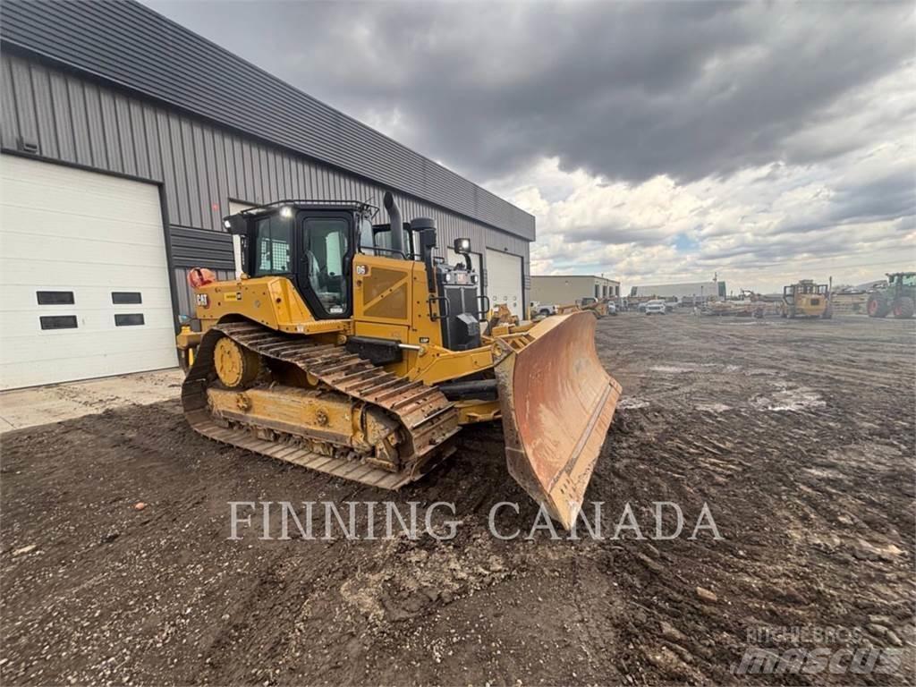 CAT D6-20 Crawler dozers