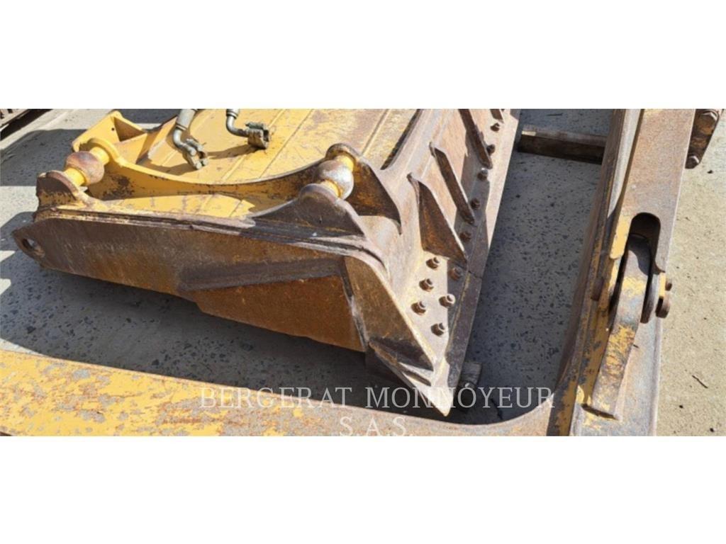CAT D6-20 Crawler dozers