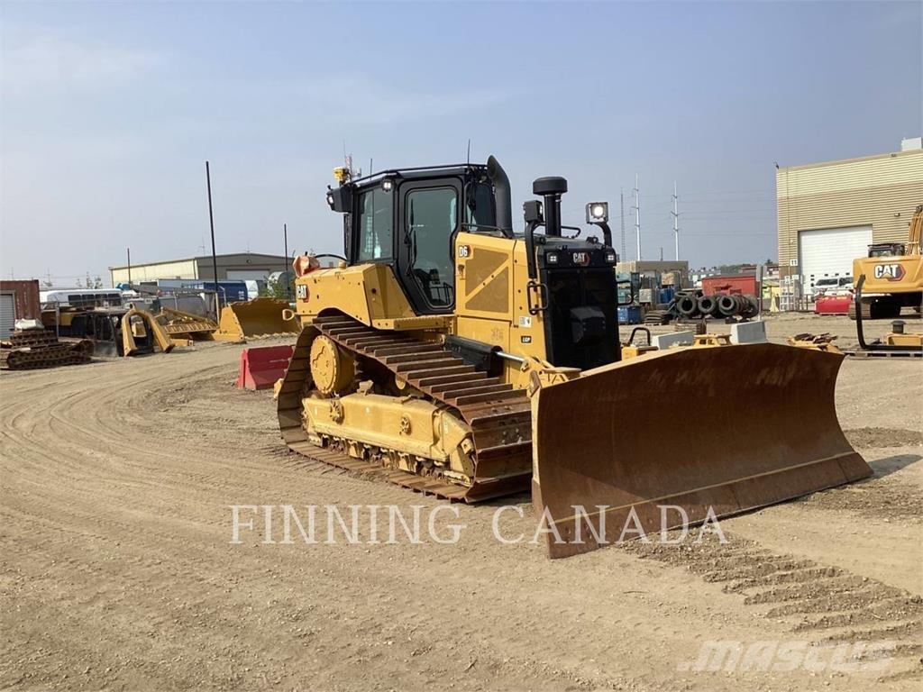 CAT D6-20 Crawler dozers