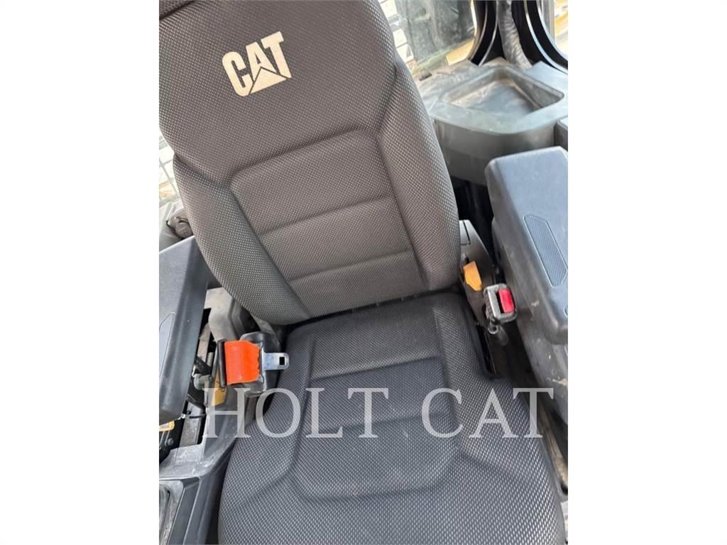 CAT D6 VP Crawler dozers
