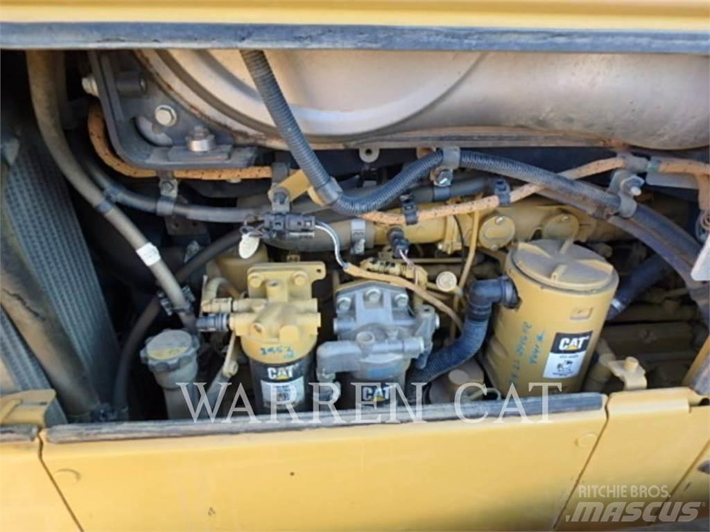 CAT D6N 4XLPAT Crawler dozers