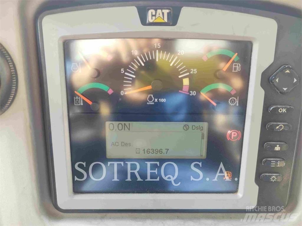 CAT D6NXL Crawler dozers