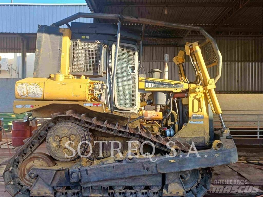 CAT D6T Crawler dozers