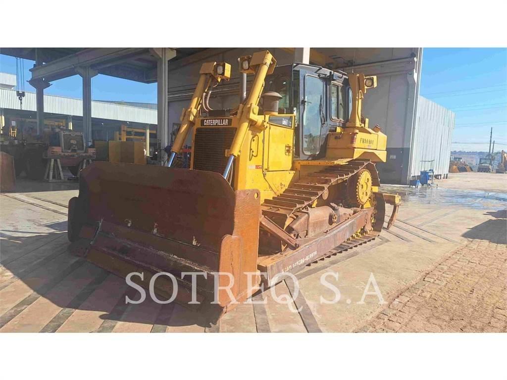 CAT D6T Crawler dozers