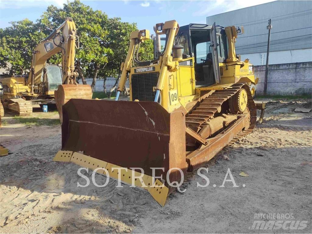 CAT D6T Crawler dozers