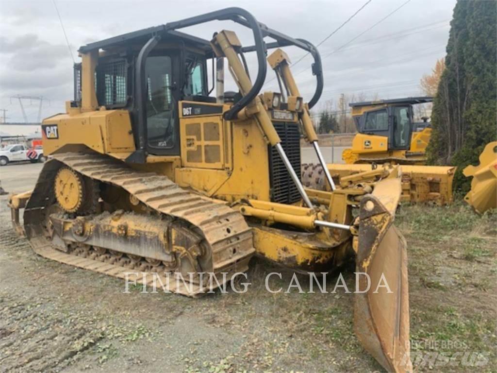 CAT D6T Crawler dozers