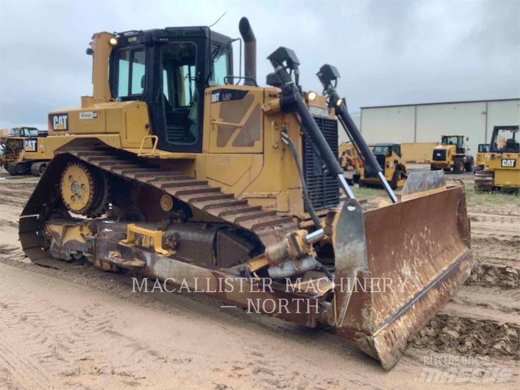 CAT D6T Crawler dozers