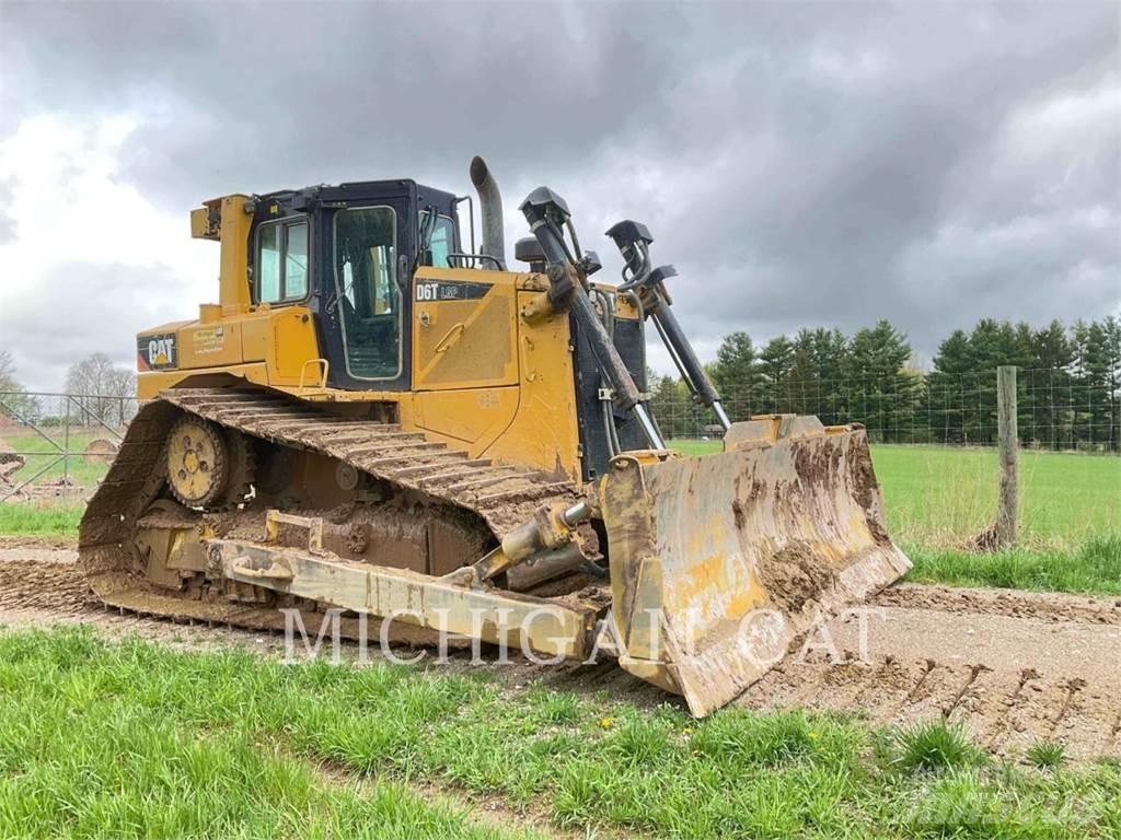 CAT D6T Crawler dozers