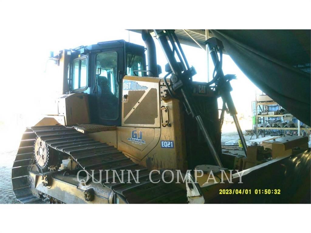 CAT D6T Crawler dozers