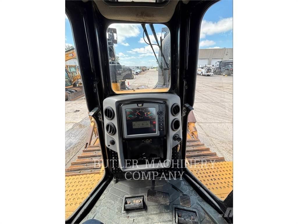 CAT D6T Crawler dozers