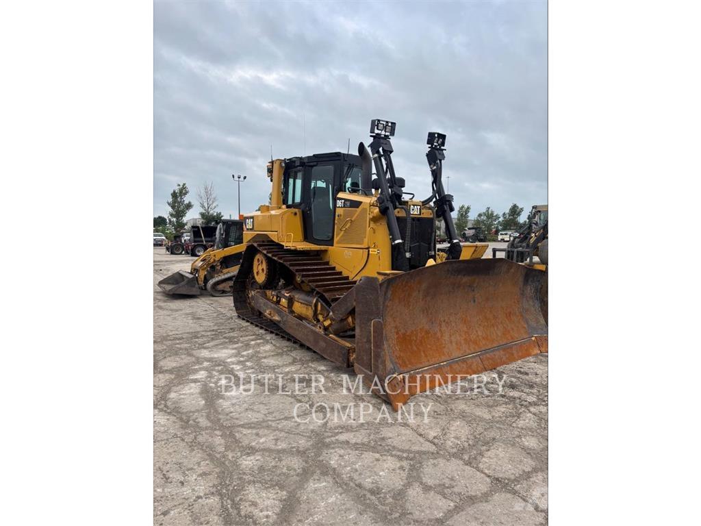CAT D6T Crawler dozers