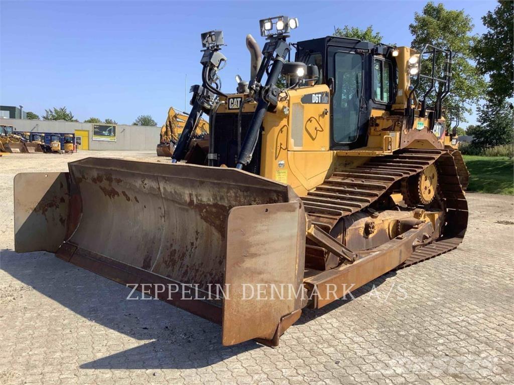 CAT D6T Crawler dozers
