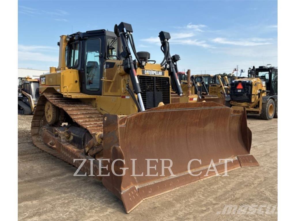 CAT D6T Crawler dozers